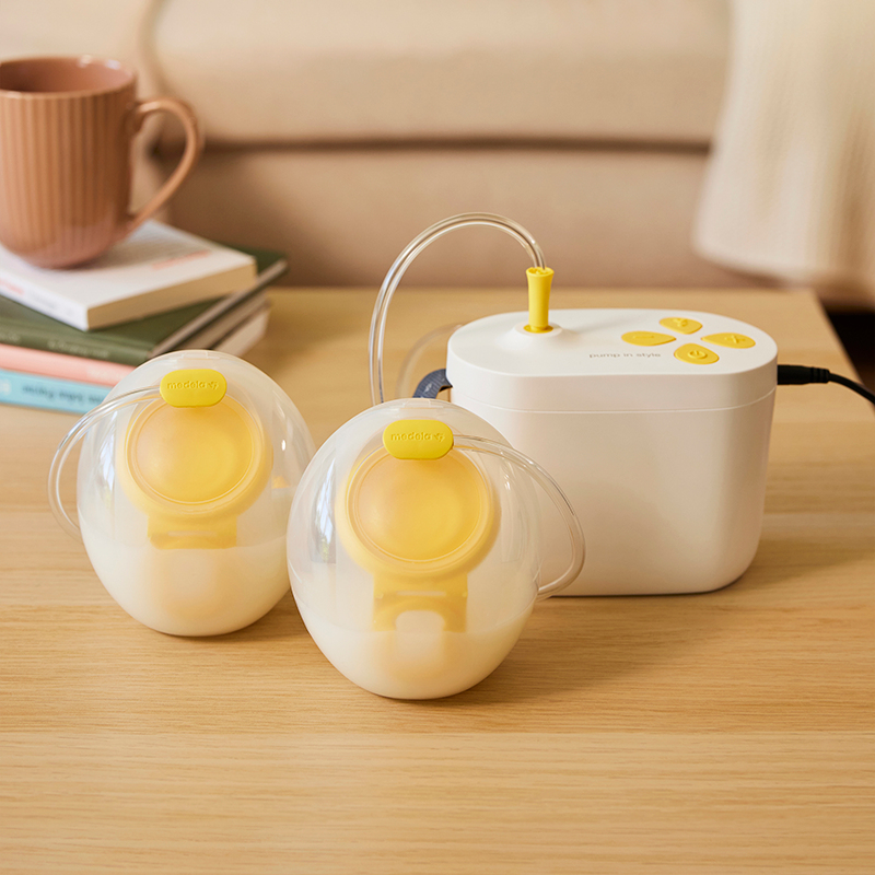 The Medela Freestyle Hands Free Breast Pump with Free Bundle Set